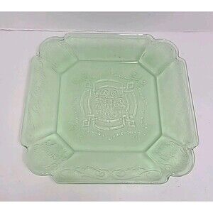 VTG  2 Lorain Green uranium Luncheon Plates By Indiana Glass 7.75" 1930's